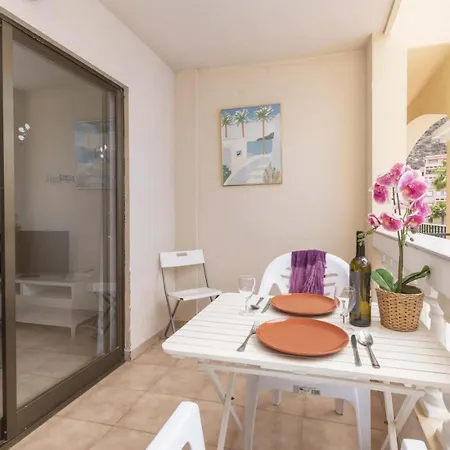 Castle Harbour 6 Apartmán Los Cristianos (Tenerife)